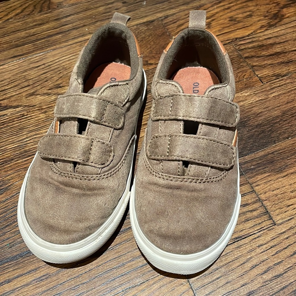 Toddler 9 Brown Sneakers